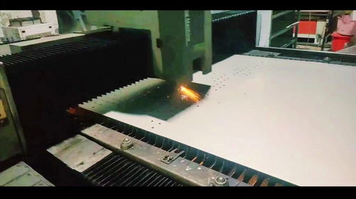 發光字工廠日常 廣告設計制作的平凡與匠心